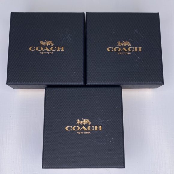 𝅺coach Open Circle Heart Jewelry Set - Picture 5 of 9